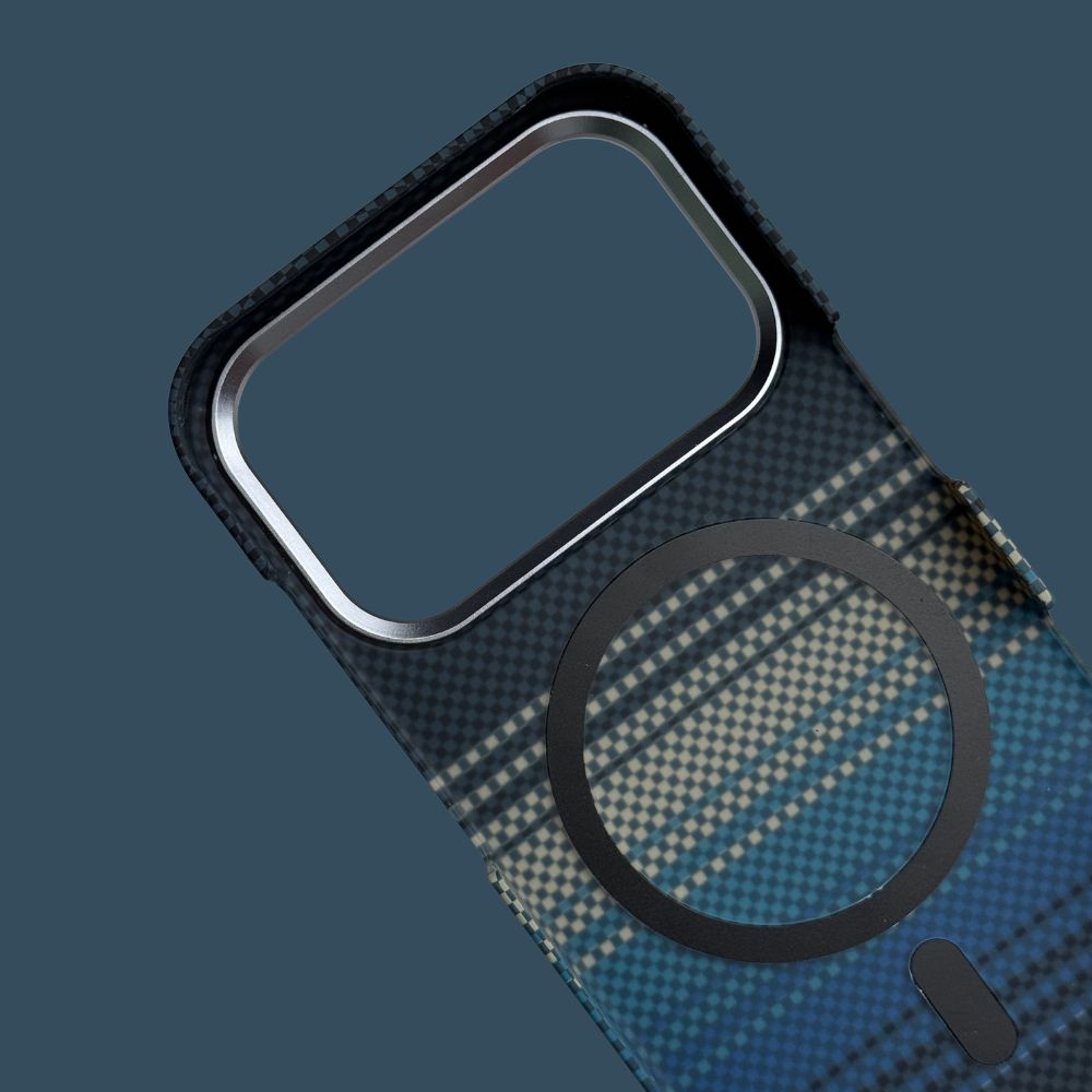 iPhone 17 ProMax Back Cover / Premium Carbon Fiber Texture Magsafe Case