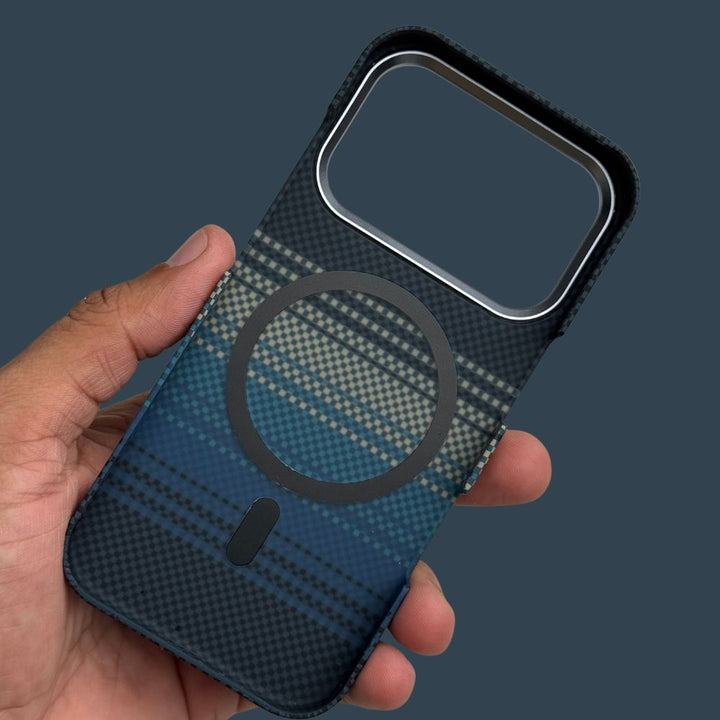 iPhone 17 ProMax Back Cover / Premium Carbon Fiber Texture Magsafe Case