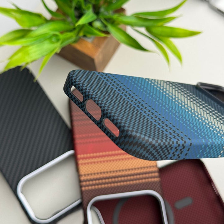 iPhone 17 ProMax Back Cover / Premium Carbon Fiber Texture Magsafe Case