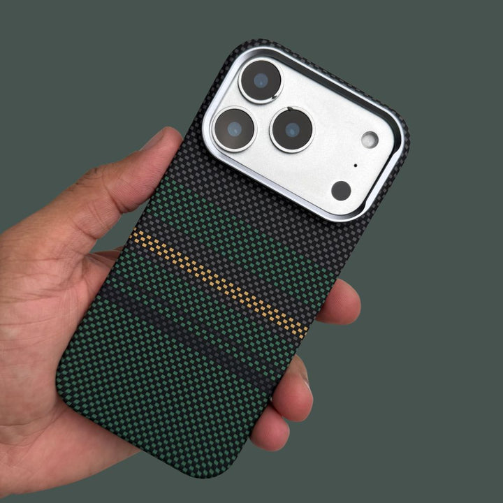 iPhone 17 ProMax Back Cover / Premium Carbon Fiber Texture Magsafe Case