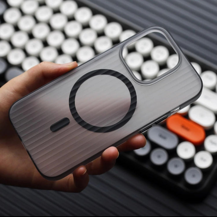 iPhone 16 Plus Back Cover / Magsafe Wave Case