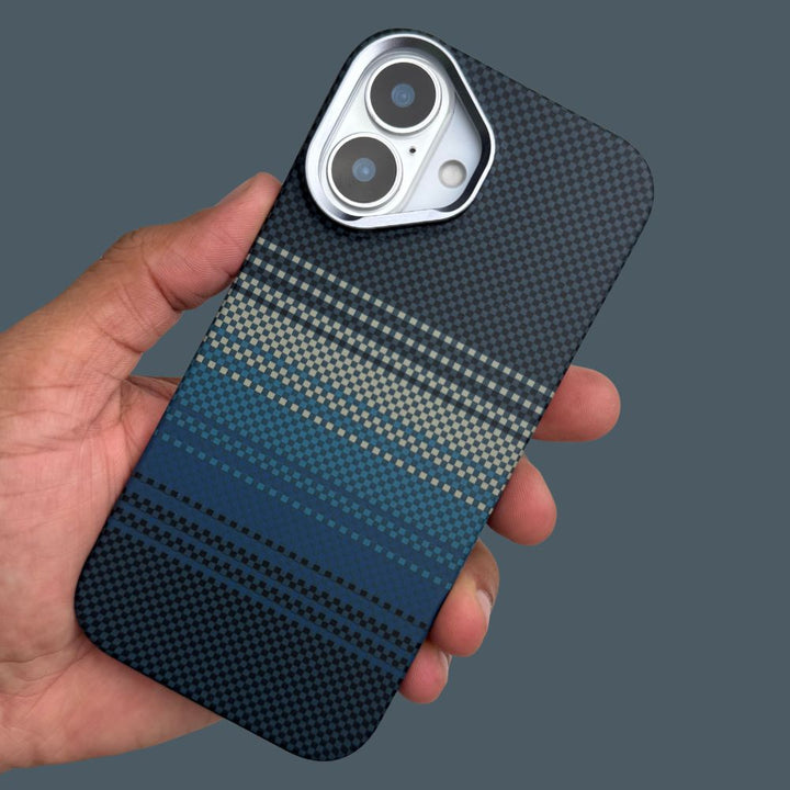 iPhone 17 Back Cover / Premium Carbon Fiber Texture Magsafe Case