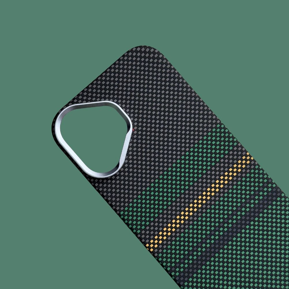 iPhone 17 Back Cover / Premium Carbon Fiber Texture Magsafe Case