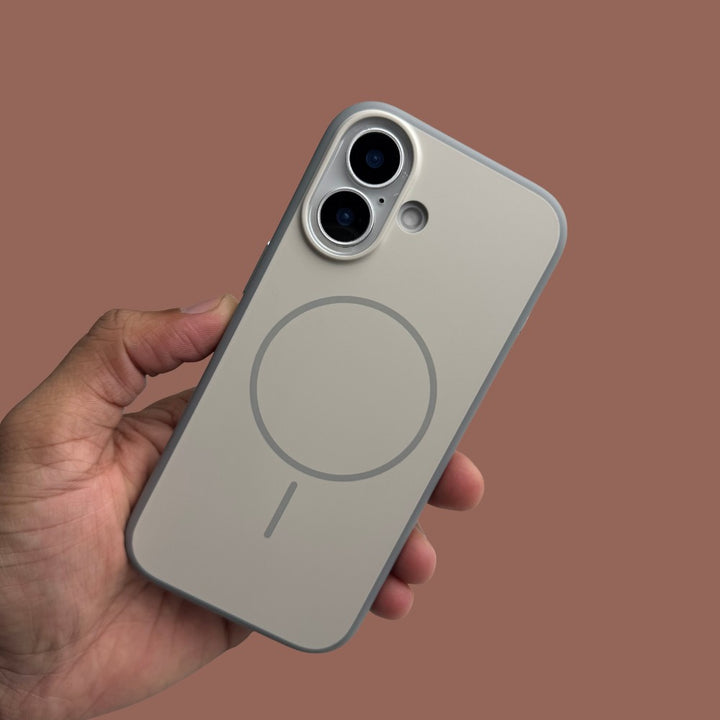 iPhone 17 Back Cover / Premium Silicone Case