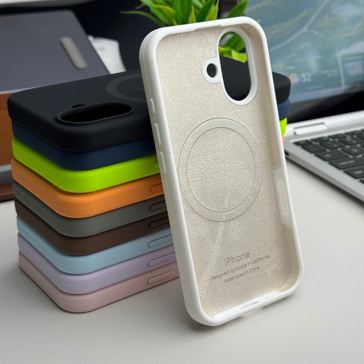 iPhone 17 Back Cover / Magsafe Silicone Case