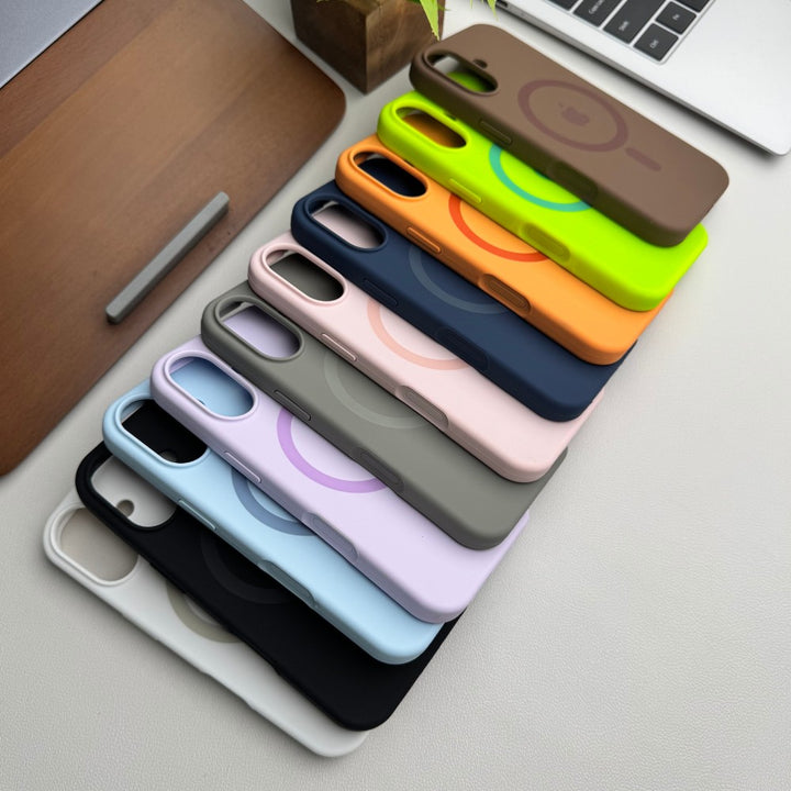 iPhone 17 Back Cover / Magsafe Silicone Case