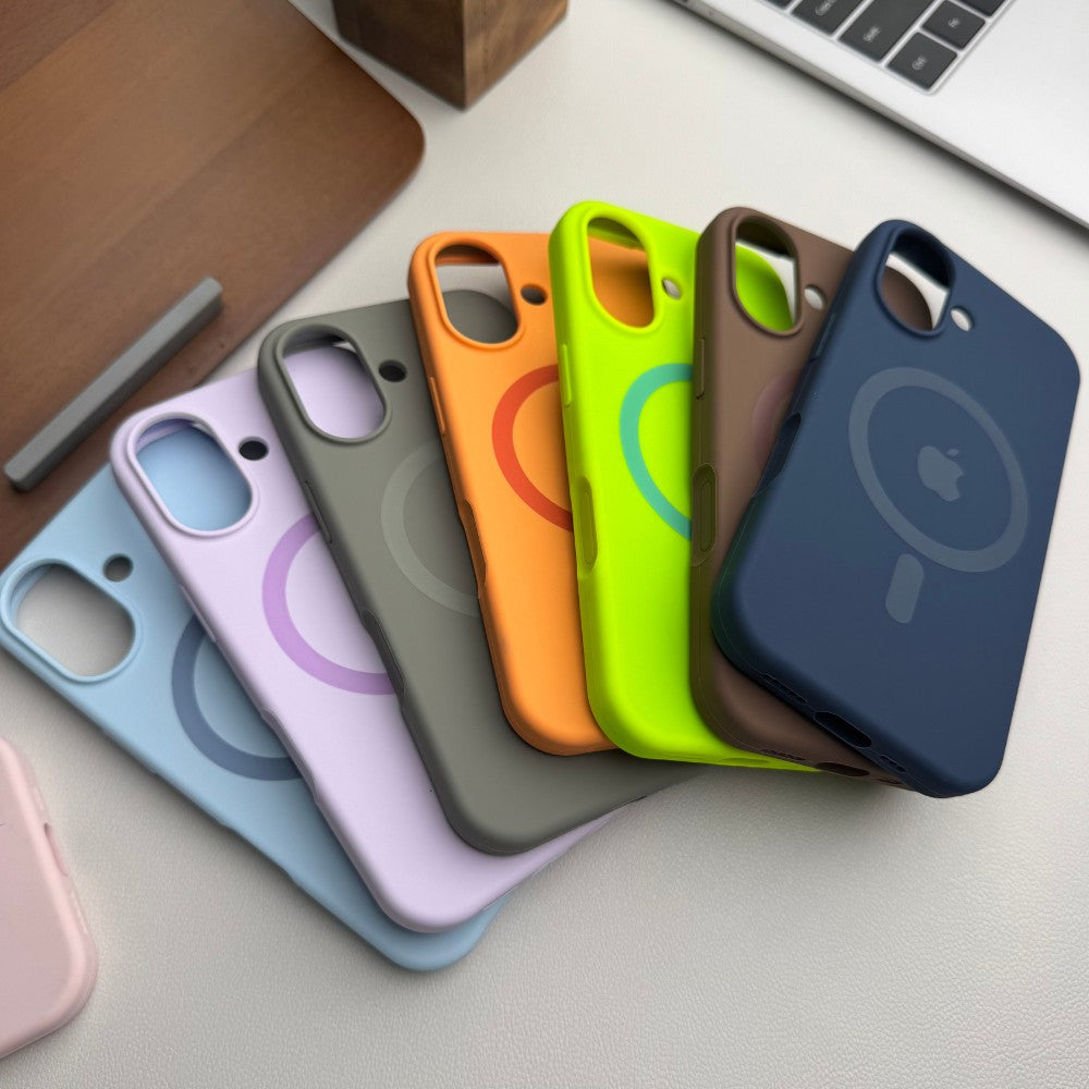 iPhone 17 Back Cover / Magsafe Silicone Case