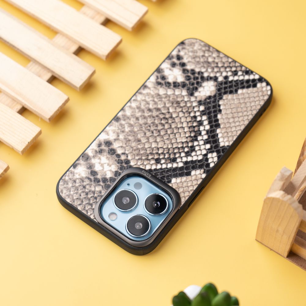 iPhone 13 Pro Snake Series Genuine Leather Case
