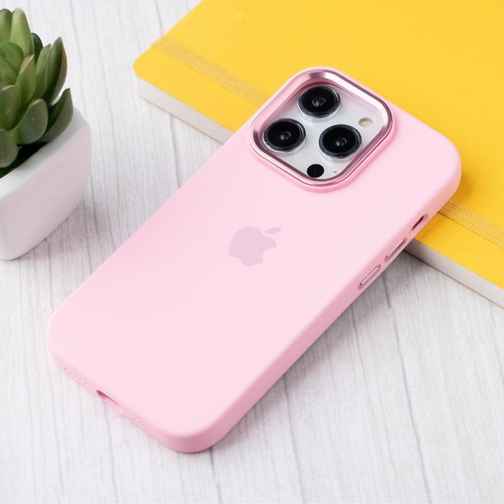 iPhone 14 Pro Back Cover / Silicone Luxury Protective Case