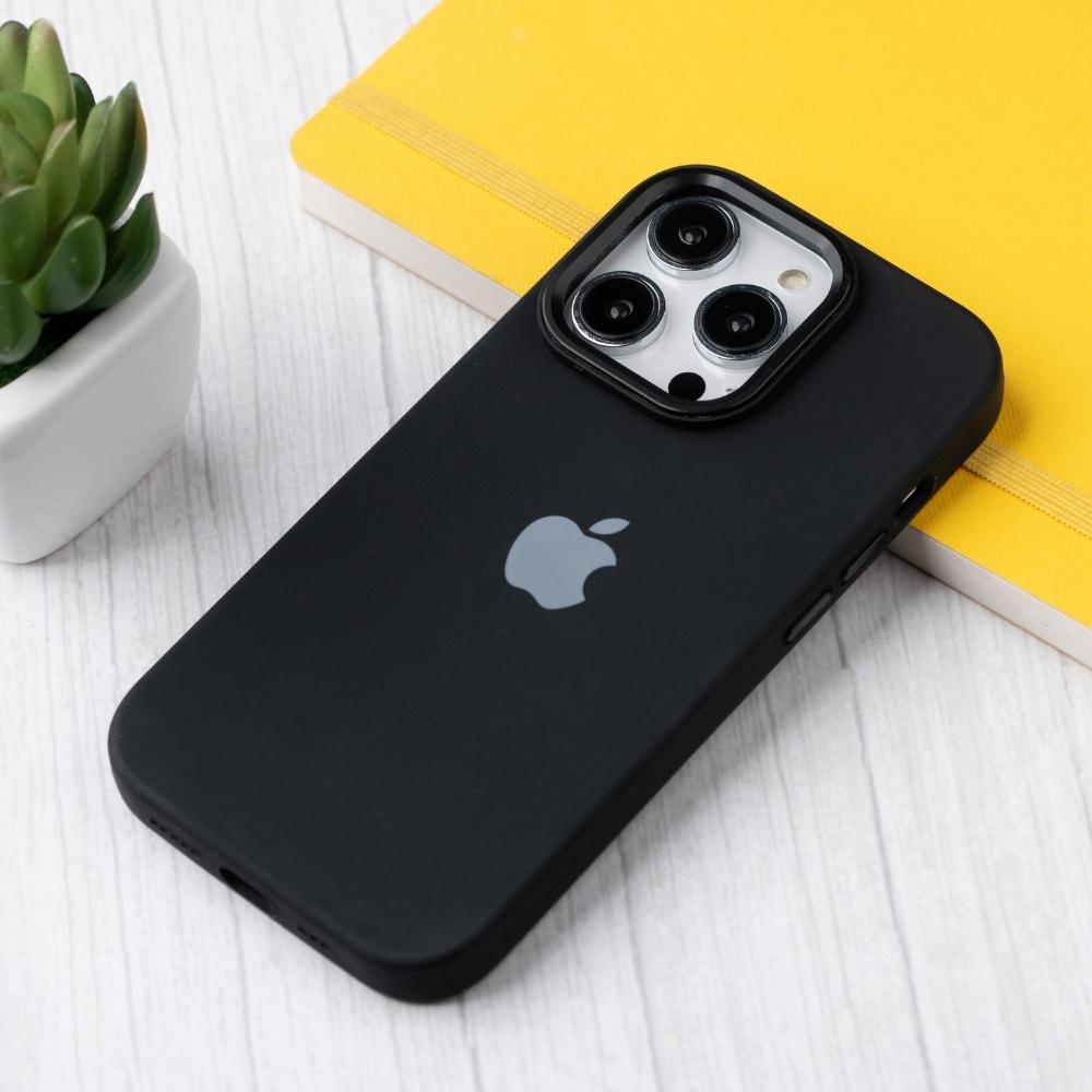 iPhone 14 Pro Back Cover / Silicone Luxury Protective Case